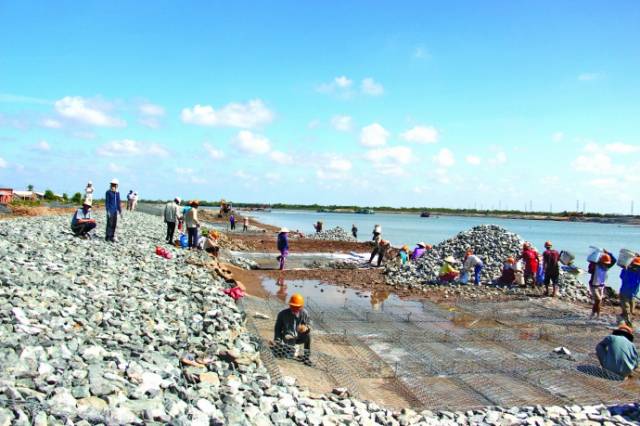 Dự án thi công kè Sông Hậu