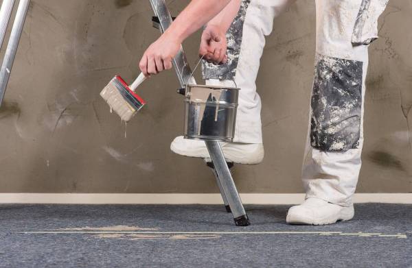 Tấm lót bảo vệ sàn khi sơn nhà